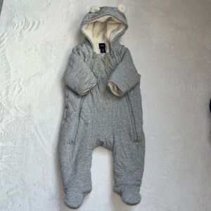 Baby gap bunting suit